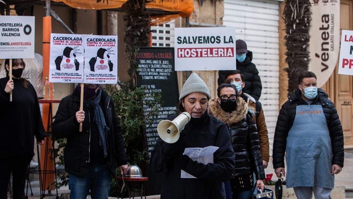 Sanidad y el sector de la hostelería y el ocio crean una mesa de trabajo para planificar la desescalada