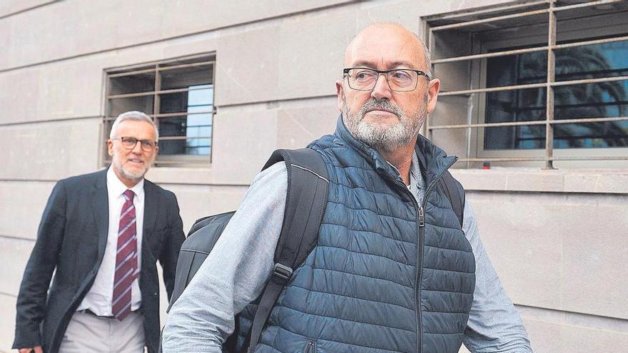 Azcón señala a un diputado de Zaragoza por el caso Mediador y el PSOE le pide que aclare su relación con Forcén