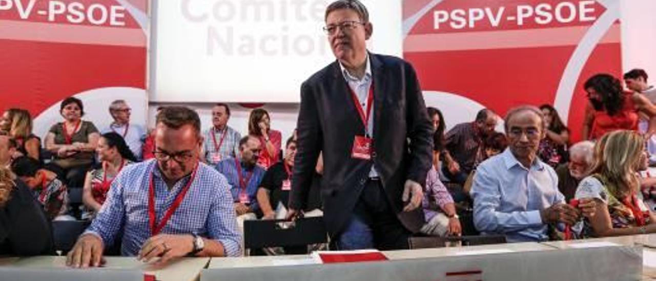 El líder del PSPV, Ximo Puig, instantes antes de su intervención en el comité nacional.