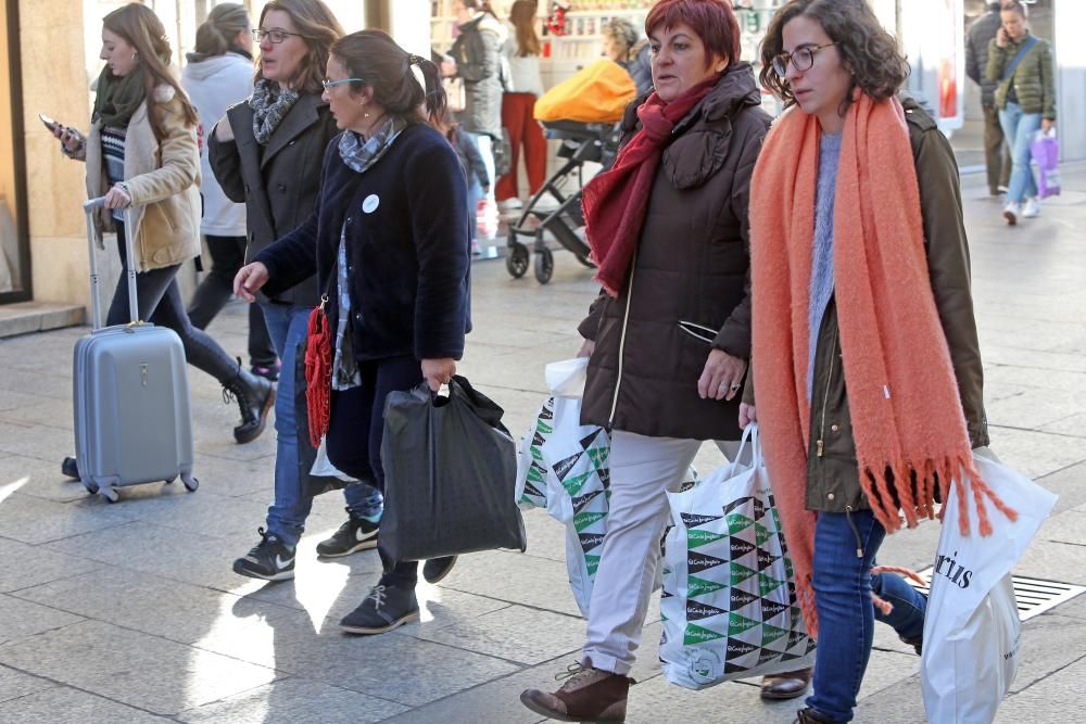 El primer día de rebajas, en el centro de Vigo