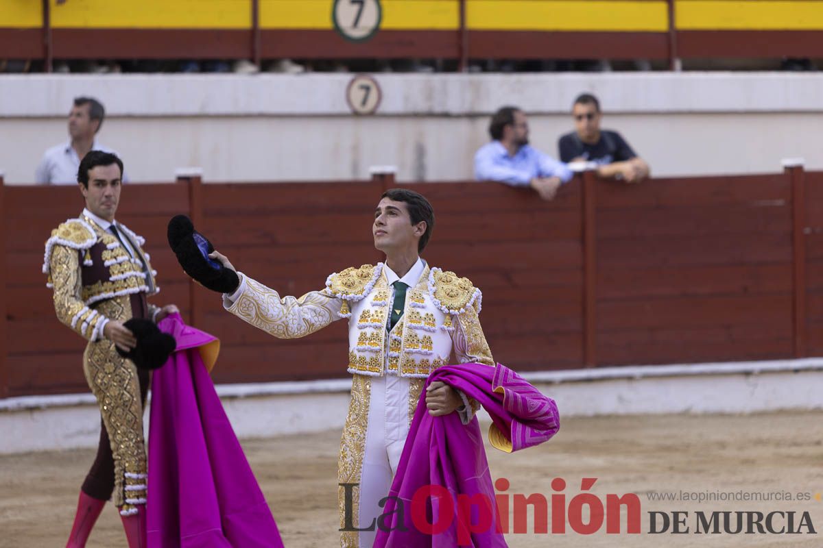Tarde histórica en Abarán con la alternativa de José María Trigueros y el indulto de Tomás Rufo, junto a Castella salieron a hombros