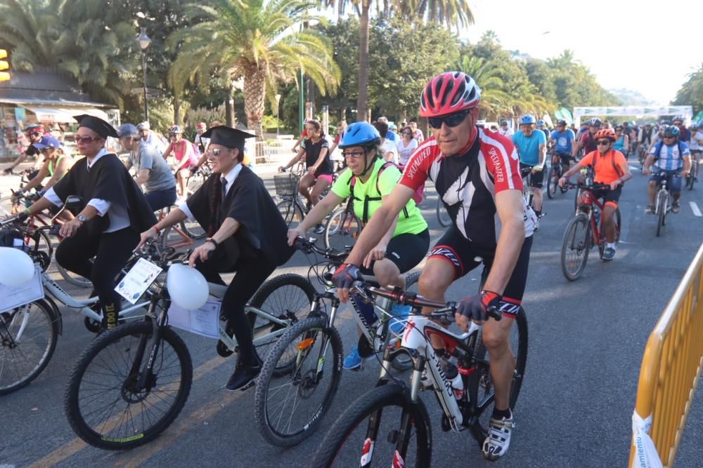 Málaga celebra el Día de la bici