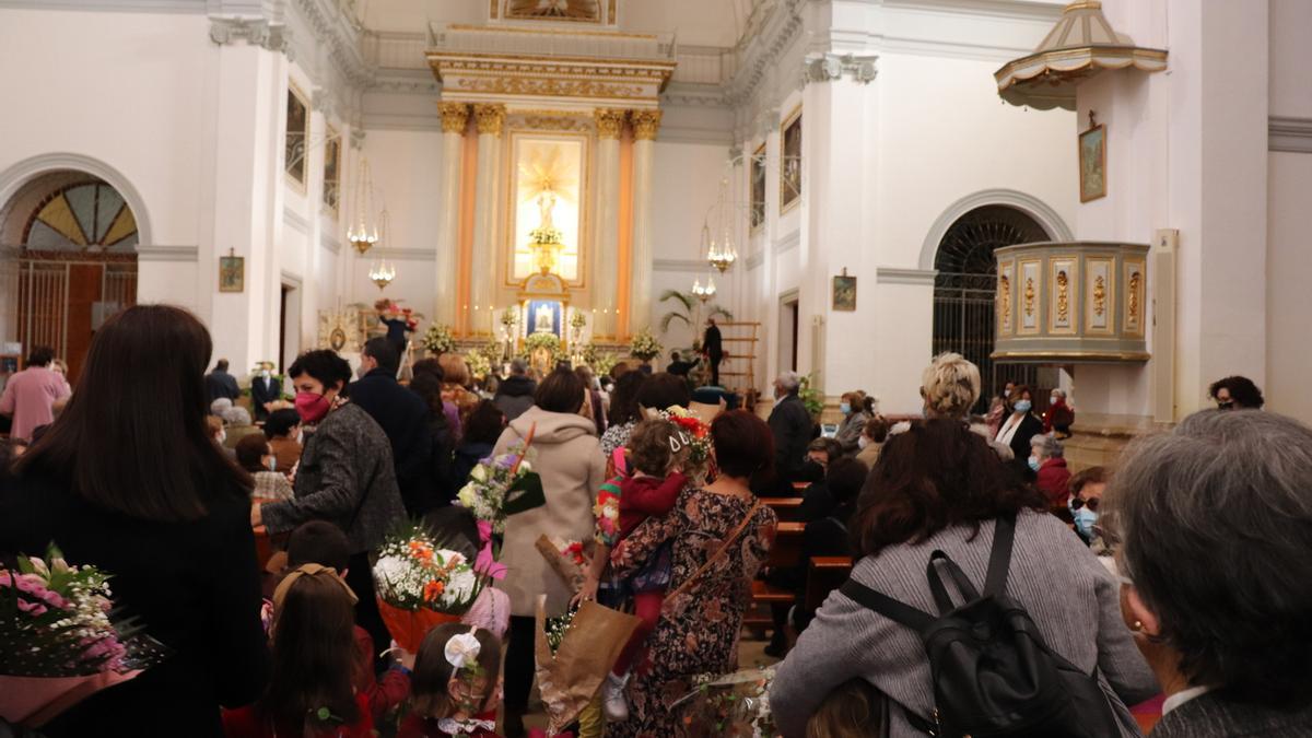 Ofrenda a la patrona de Mutxamel.