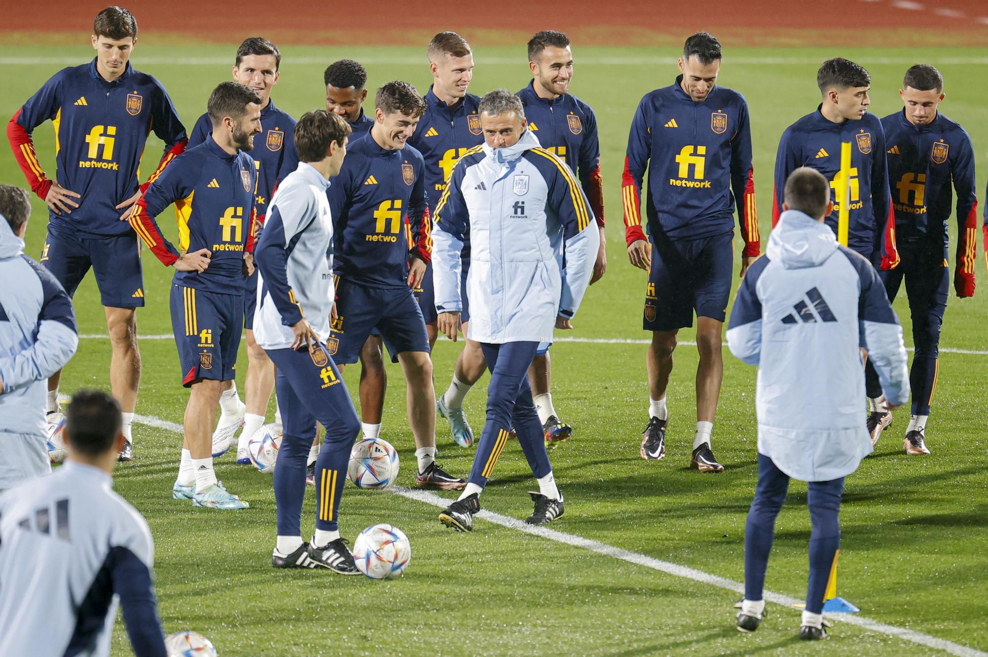 Día 1 en el camino a Catar: Luis Enrique los pone 'firmes'