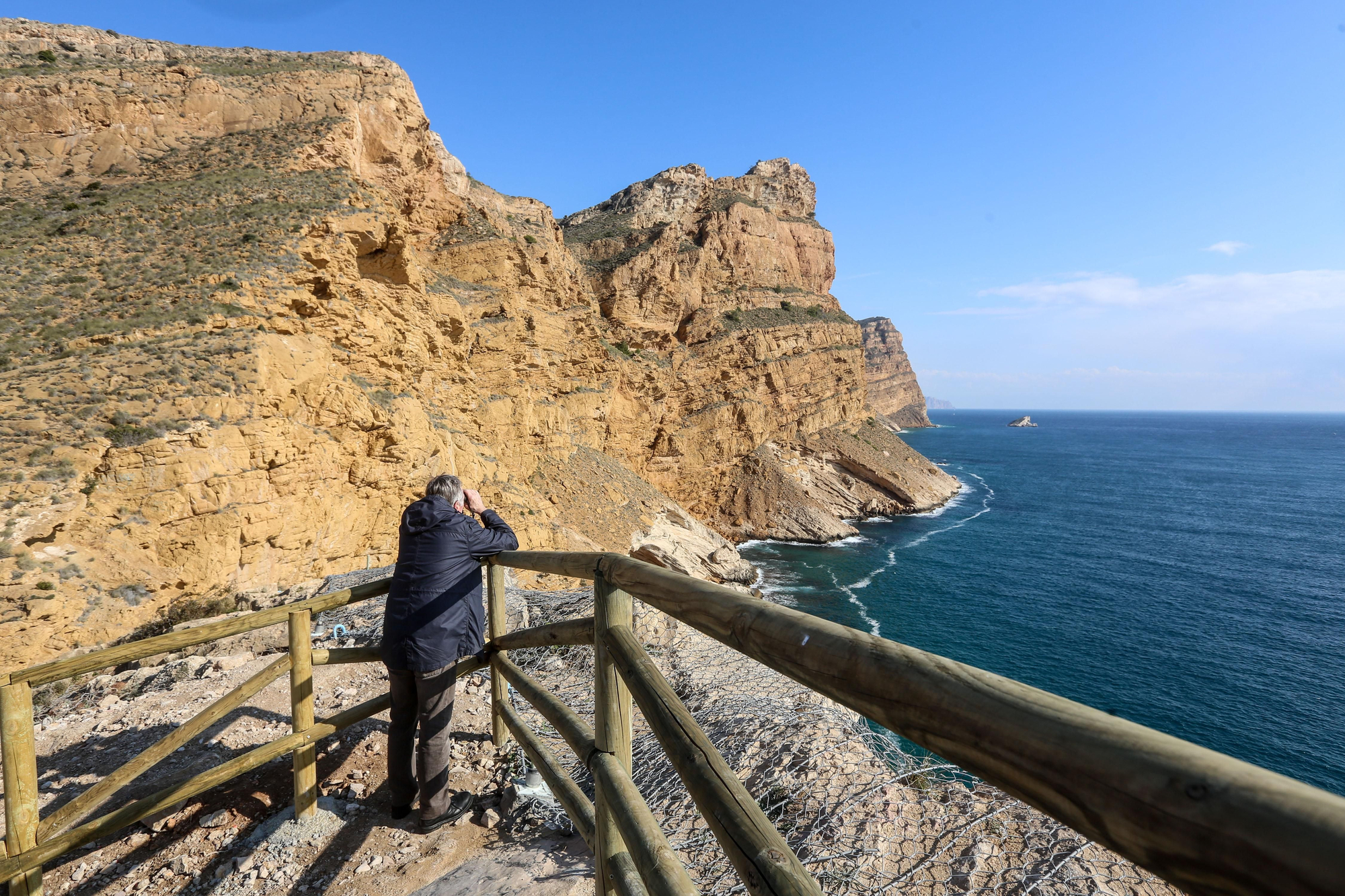 Conoce el parque natural de la Serra Gelada