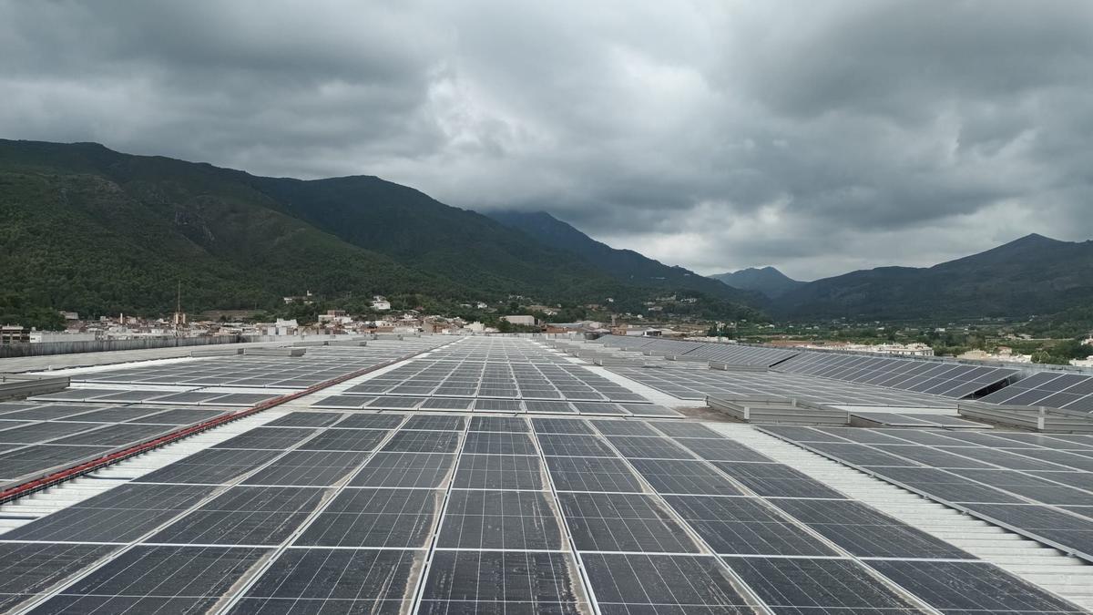 Instalación fotovoltaica en una empresa valenciana