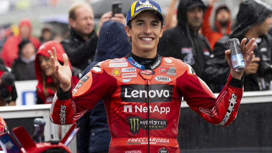 Apoteósica exhibición de Marc Márquez en Alemania y con agua: logra su 101ª &#039;pole&#039;