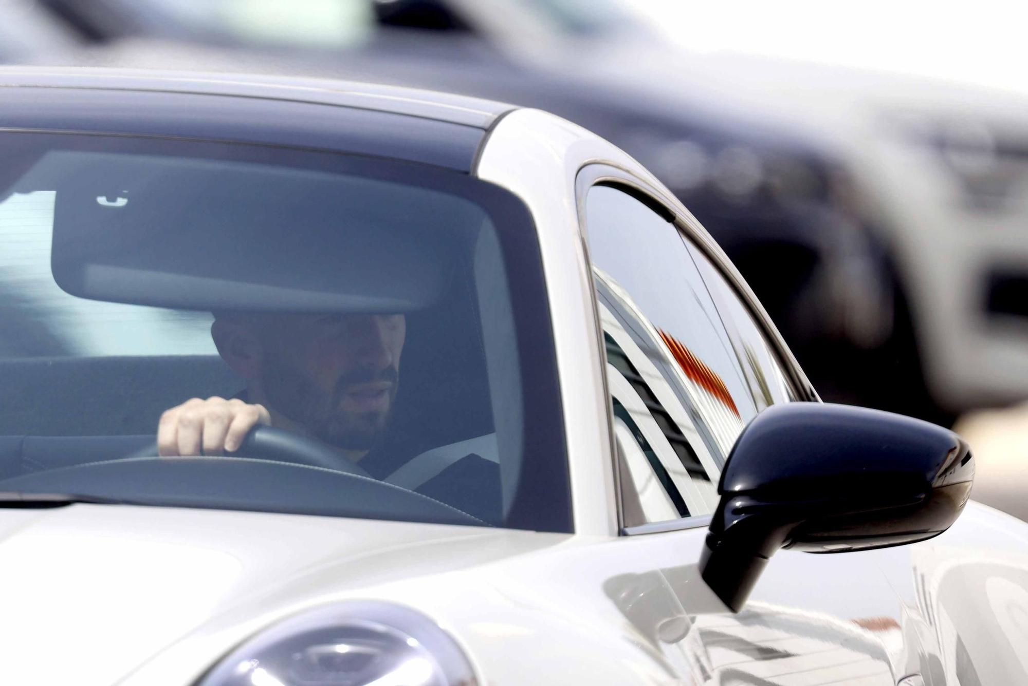 Caras largas en Paterna, tras la derrota de ayer en Almería