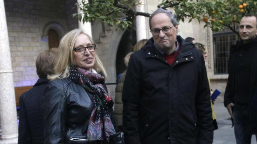 El president del Govern, Quim Torra, enmig de visitants en les jornades de portes obertes al Palau de la Generalitat