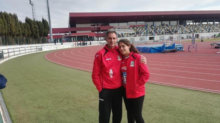 Alba Becerra, campeona de España de martillo sub-16