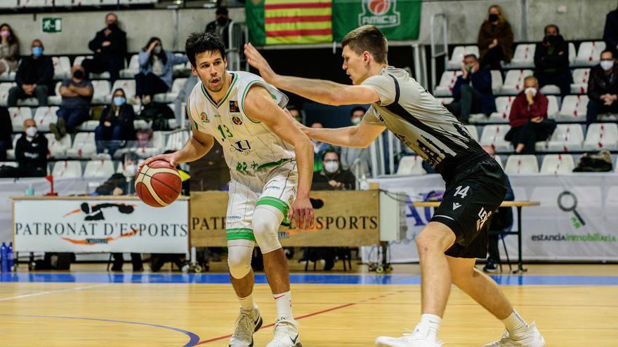 El TAU Castelló cede el triunfo ante el Leyma Coruña en el último suspiro (77-78)