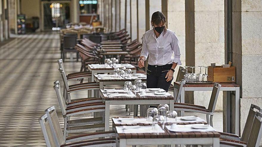 Els restaurants ja podran tornar a servir sopars.