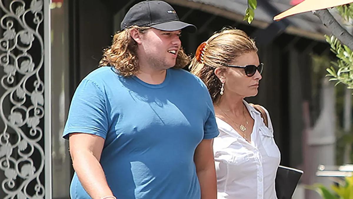 Nadie se imaginaba el cambio físico del hijo de Arnold Schwarzenegger: ha perdido más de 30 kilos