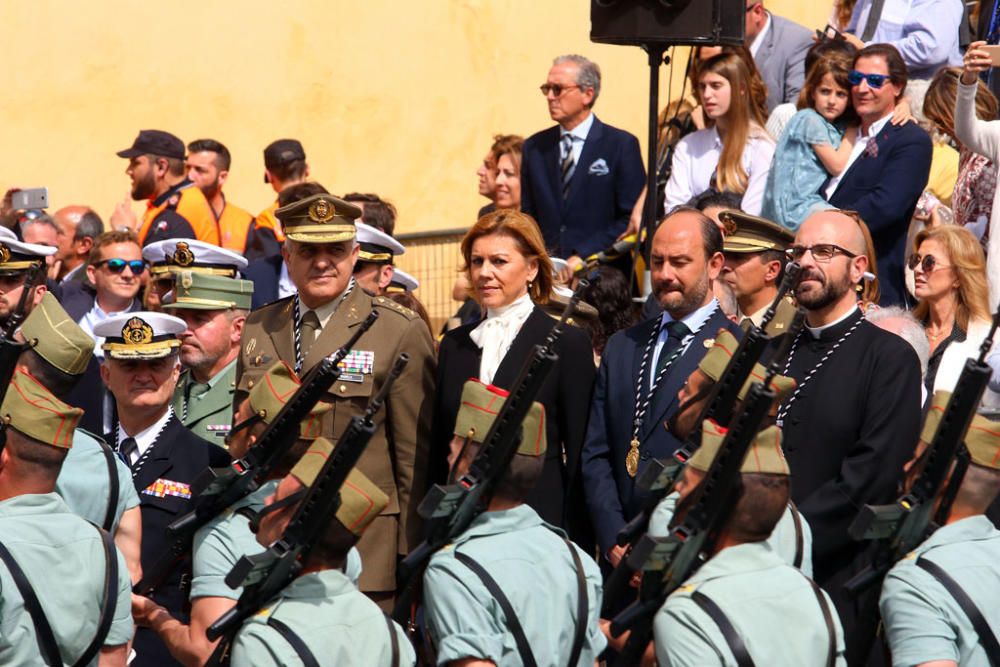 Tras desembarcar en el puerto de Málaga, la Compañía de Honores de la X Bandera del Tercio 'Alejandro Farnesio', IV protagoniza uno de los momentos más intensos de la Semana Santa de Málaga