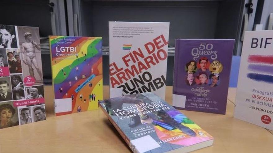 El juez autoriza que los polémicos libros LGTBI de Castellón se pongan a disposición de los alumnos