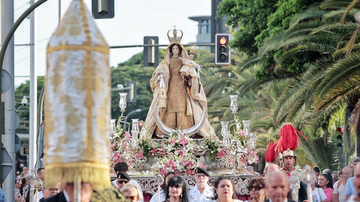 Procesión de la Virgen del Carmen en Santa Cruz
