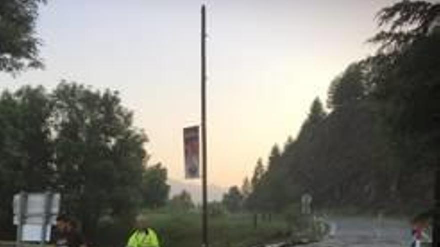 El pont que fa de frontera entre Llívia i Estavar, tancat l&#039;any passat durant una inundació.