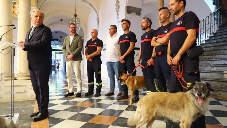 Los bomberos de Córdoba vuelven de Marruecos sin hallar supervivientes