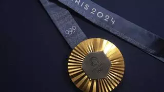 Así serán las medallas que se colgarán los deportistas en los Juegos Olímpicos de 2024