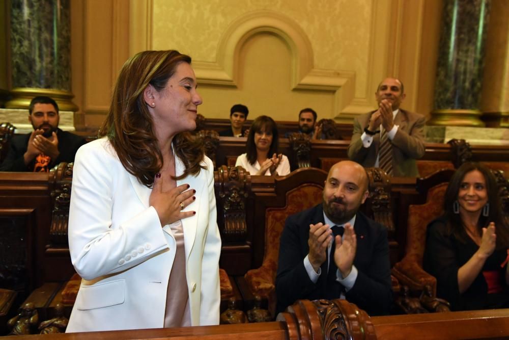 Inés Rey ya es nueva alcaldesa de A Coruña