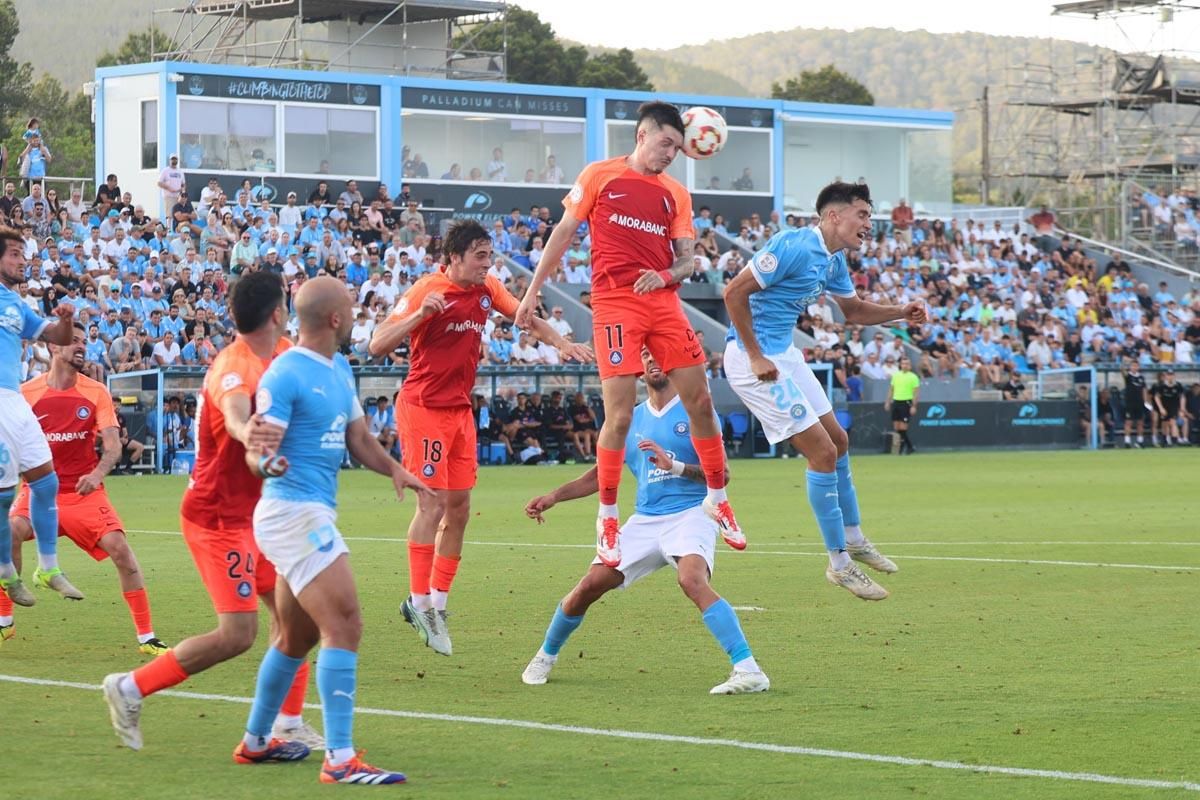 Todas las imágenes del partido de la UD Ibiza contra el Andorra