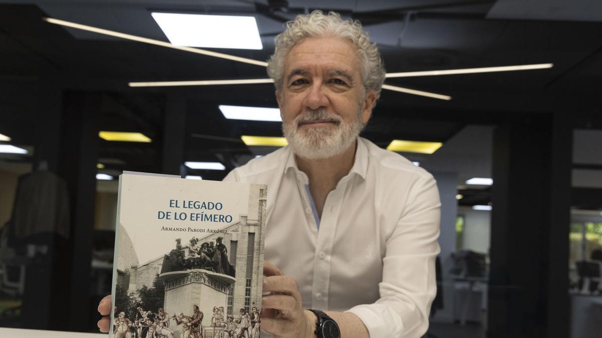 Armando Parodi: "Parece que en Hogueras haya que innovar, pero los artistas pioneros ya lo inventaron todo"