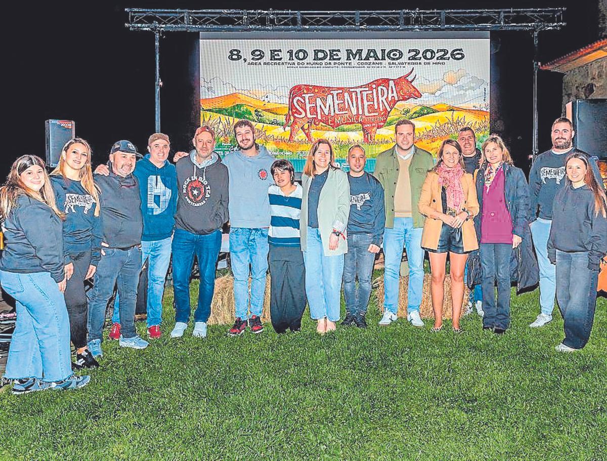 Algunos asistentes a la presentación en el Pazo das Barreiras.