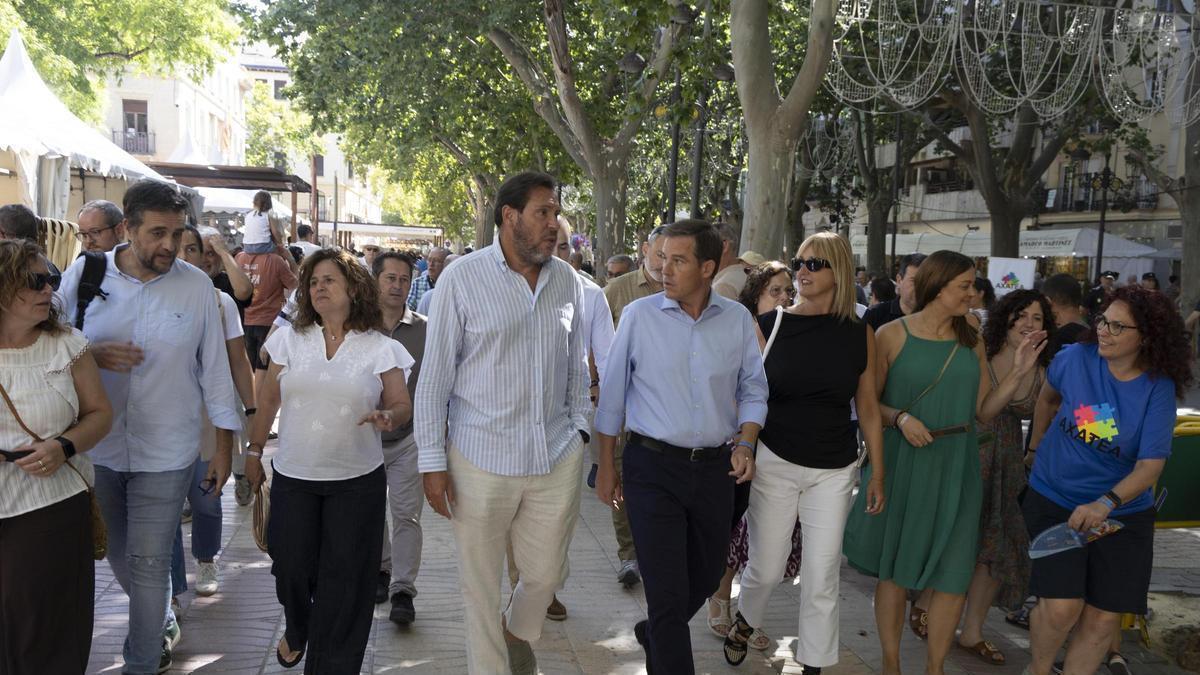 Así ha sido la visita del ministro Óscar Puente a la Fira y la estación de tren de Xàtiva