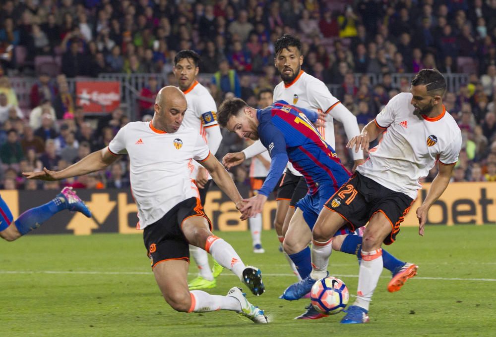 Futbol.Lliga Primera Divisió. FC Barcelona-Valènci