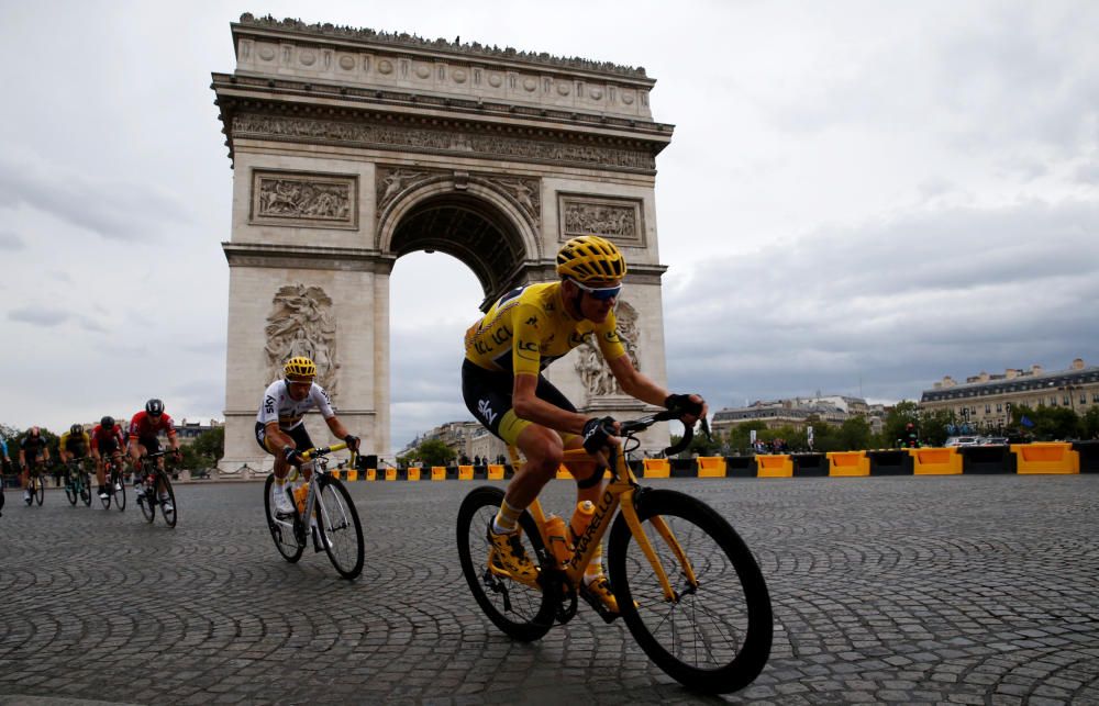 Froome gana su cuarto Tour de Francia, mientras que el belga Groenewegen gana en París.