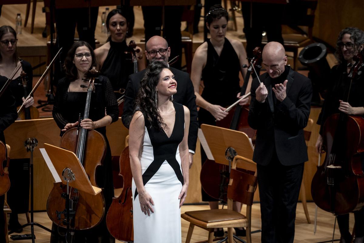 En imágenes |  El gran concierto de Año Nuevo colma de emoción una sala Mozart a rebosar El gran concierto de Año Nuevo colma de emoción una sala Mozart a rebosar