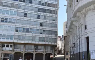 Las Inmaculadas venden su edificio de Puerta Real al empresario José Souto