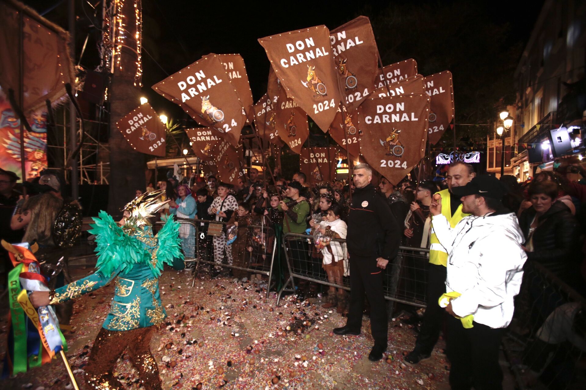 Batalla de Don Carnal y Doña Cuaresma, y pregón del Carnaval de Águilas en fotos