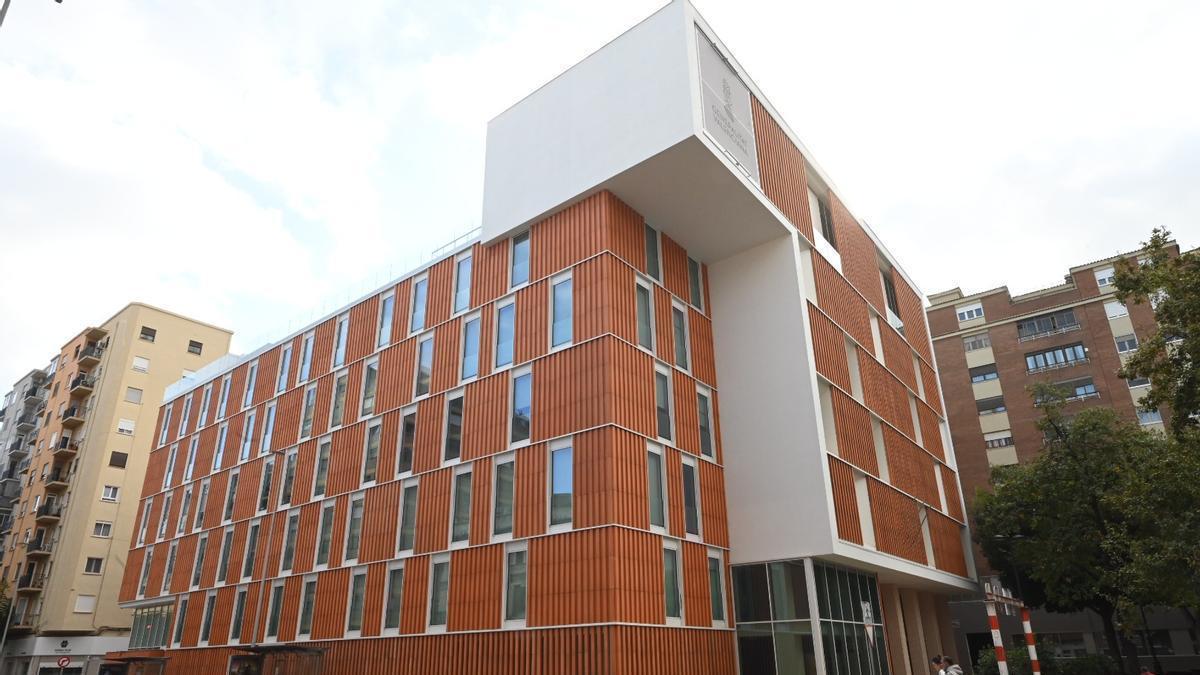 Edificio de la plaza Borrull gestionado por el Ayuntamiento de Castelló y la Generalitat Valenciana.