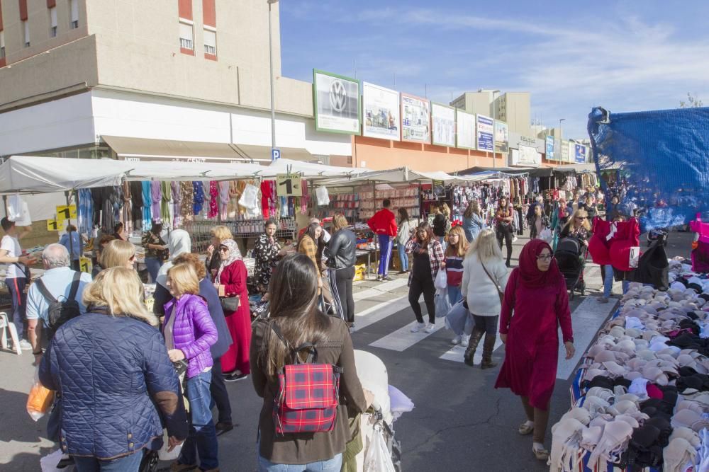 Mercadillo semanal del Cénit