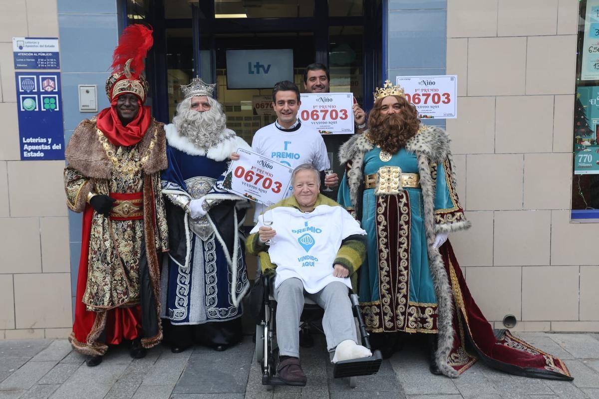 La administración número 2 de San Vicente ha vendido dos décimos del primer premio de El Niño