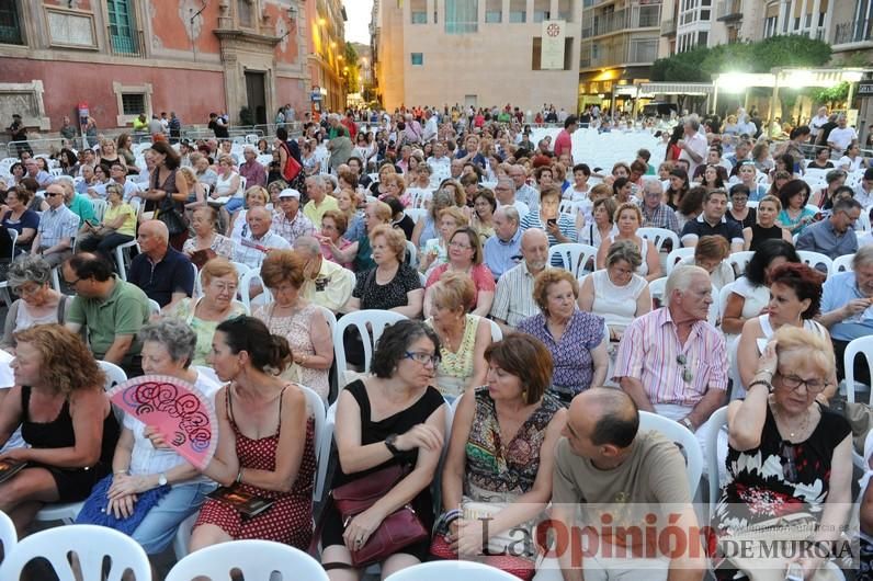 Se enciende la antorcha del folclore en Murcia