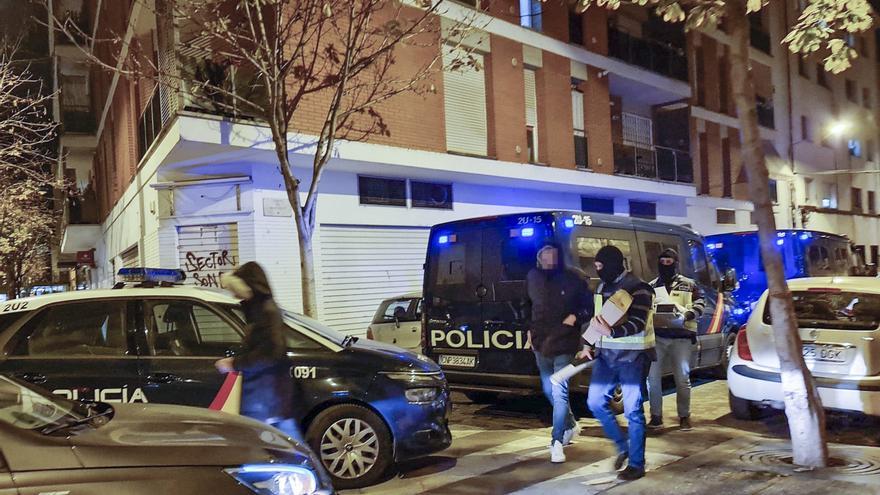 El gihadista detingut a Girona buscava a la web fosca manuals d&#039;armes i explosius i adquirir armes