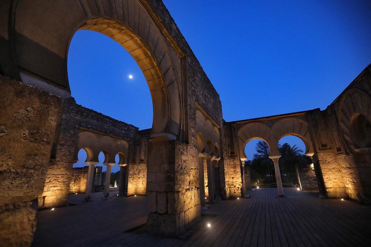 Reabren las visitas nocturnas de Medina Azahara