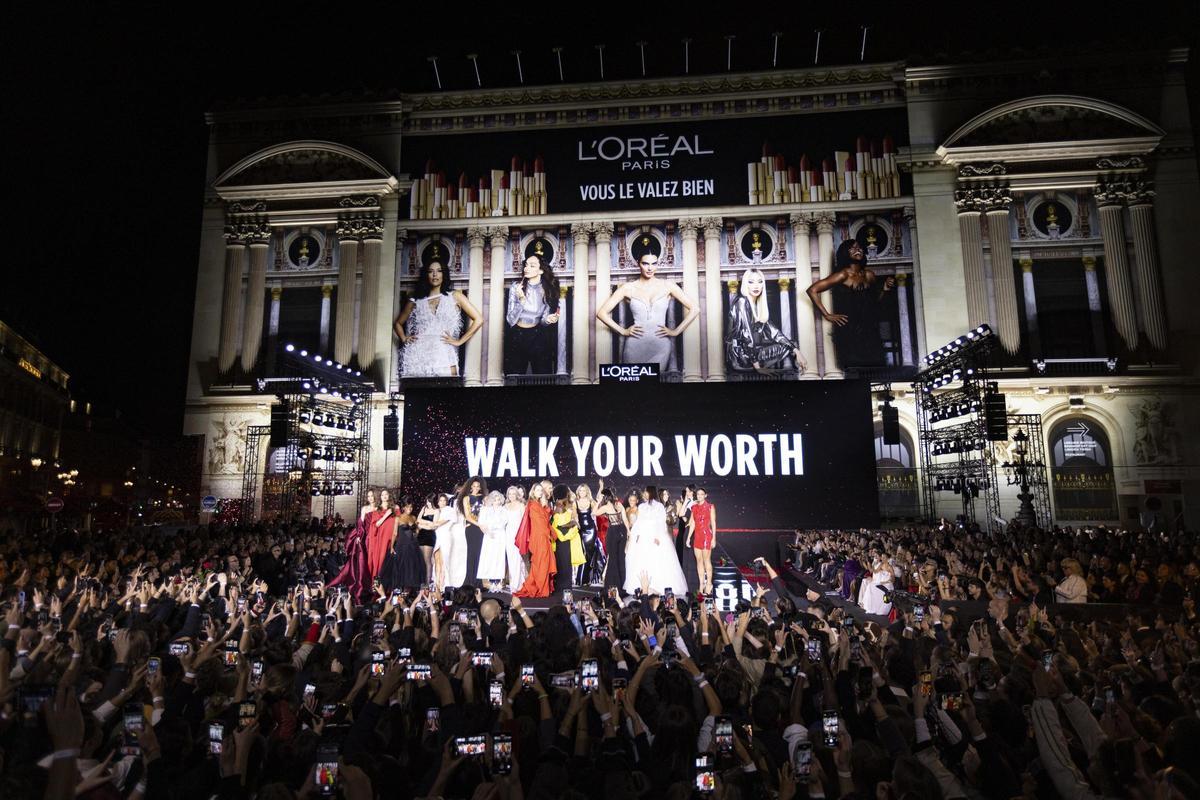 Desfile de L'Oréal Paris en la Semana de la Moda de París