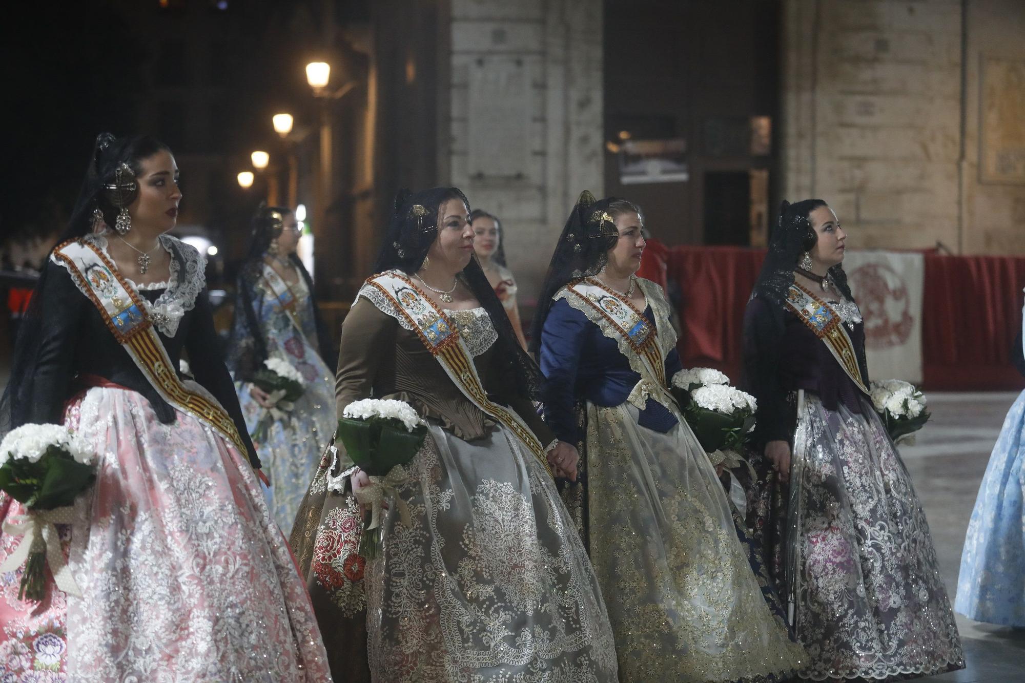 Búscate en la Ofrenda por la calle de la Paz (entre 20.00 y 21. 00 horas)