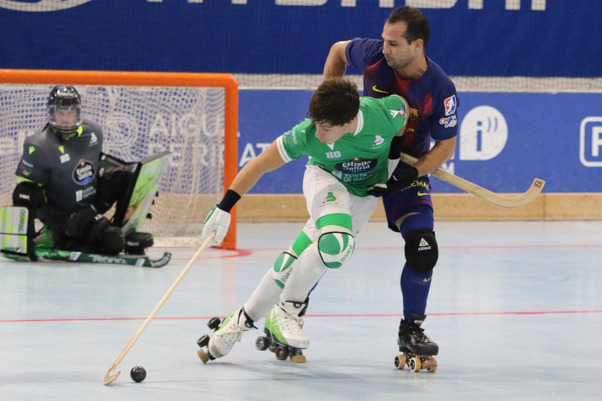 Jacobo Copa protege una bola durante la semifinal de la Supercopa de España de la presente temporada.