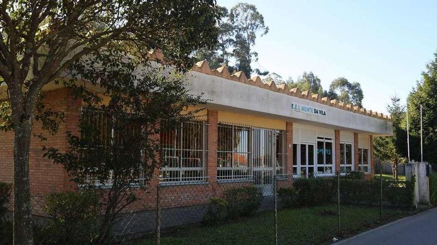 La escuela infantil de Monte da Vila, cerrada para las actividades lectivas por falta de niños. // Muñiz