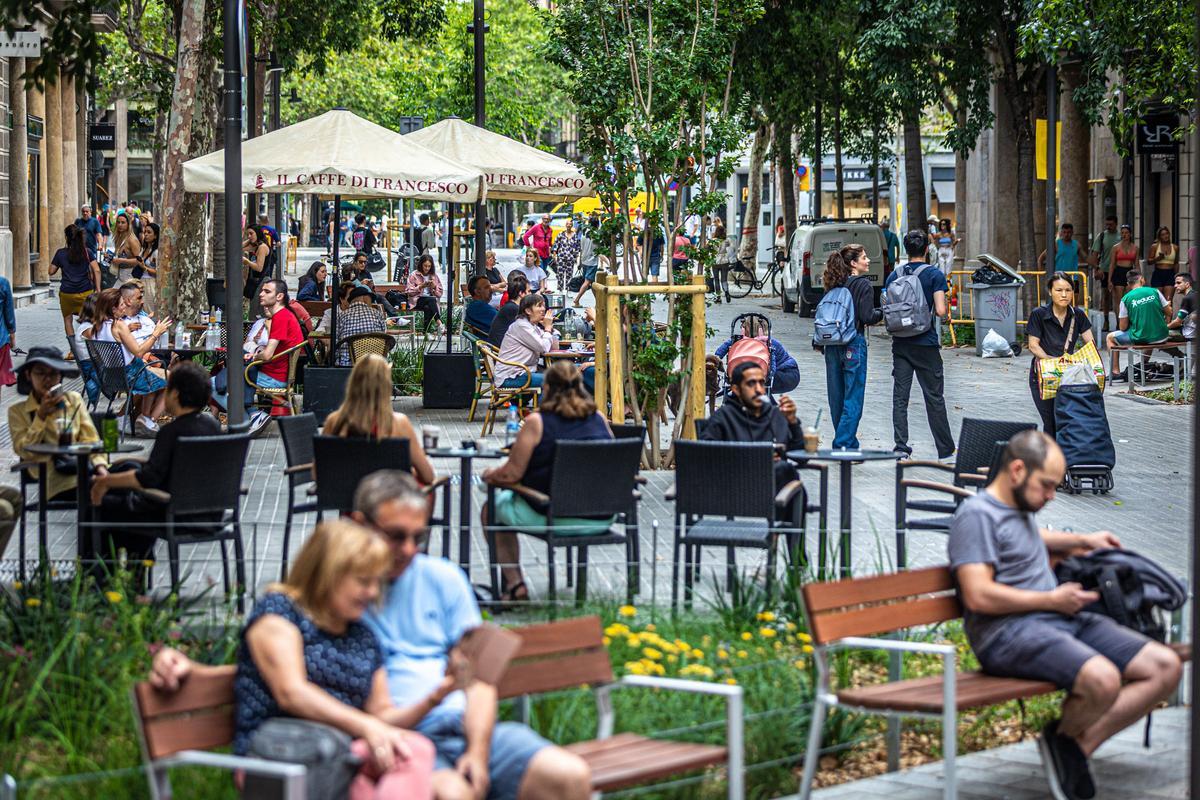 Escenas inesperadas de la Superilla del Eixample