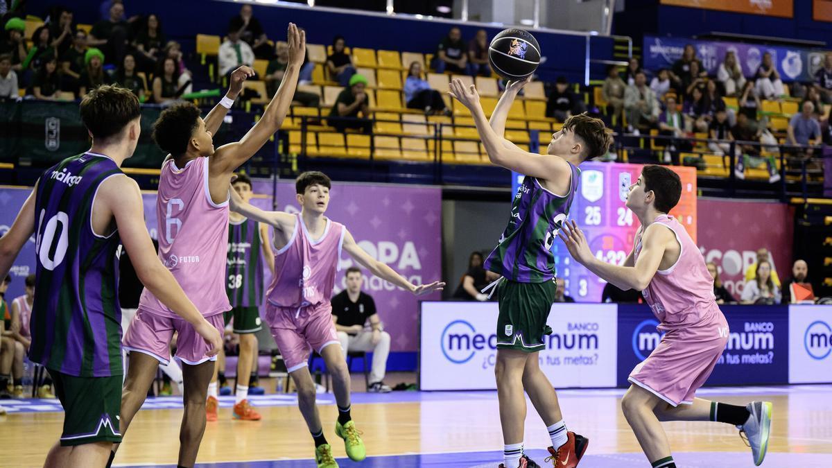 El Unicaja Andalucía sumó su primer triunfo en la Minicopa.