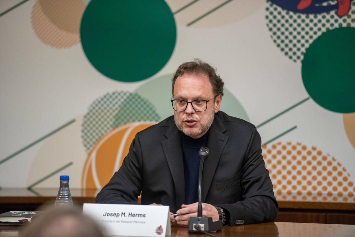 Imatges de la presentació de la refundació de la Fundació del Bàsquet Manresa