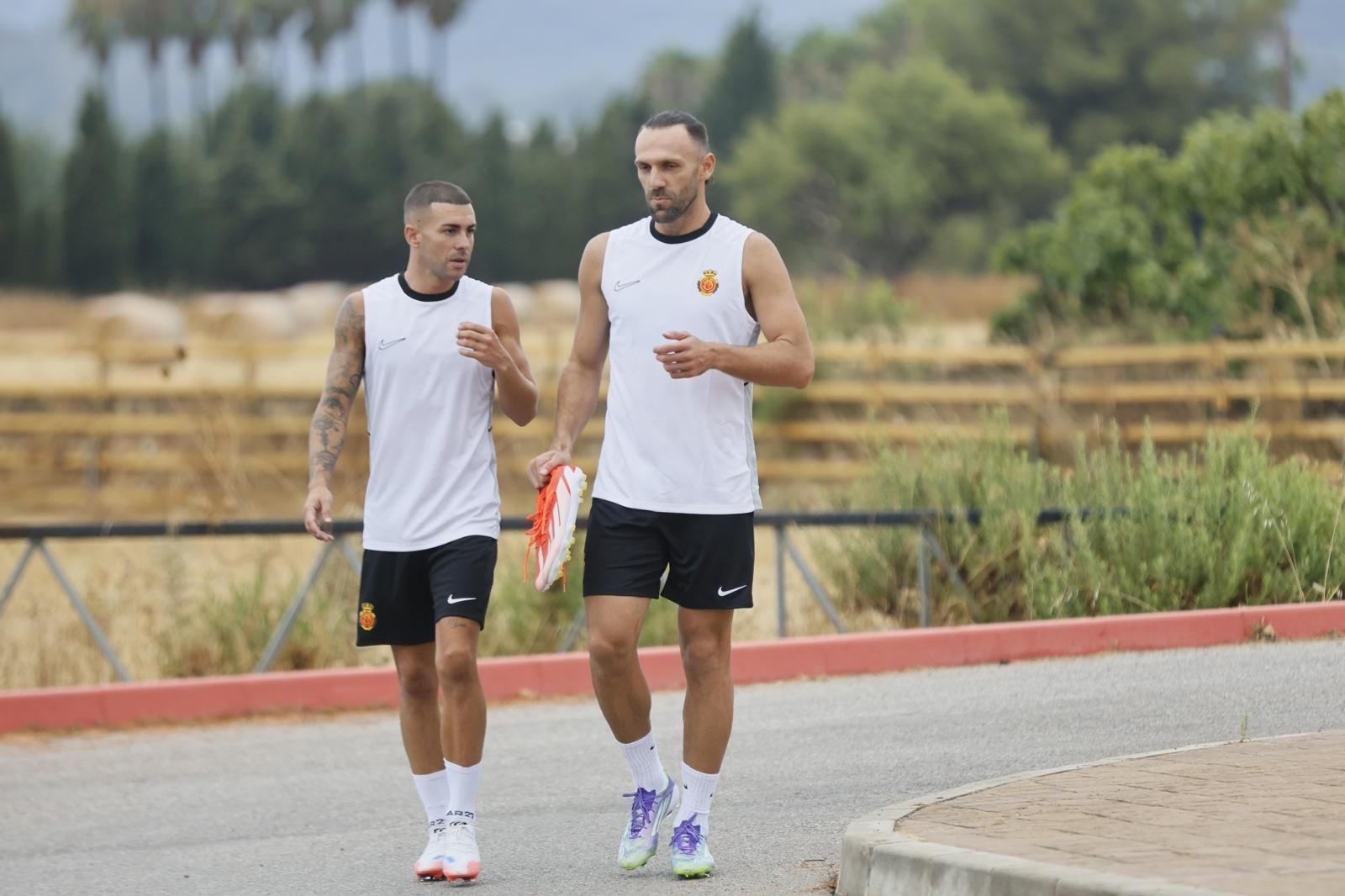 El Mallorca vuelve a entrenar en Son Bibiloni sin caras nuevas