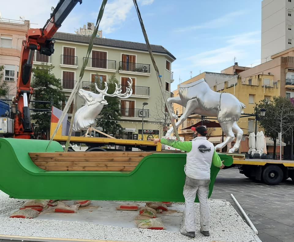 Así se ha desplantado la "falla" de Palacio y Serra en Gandia