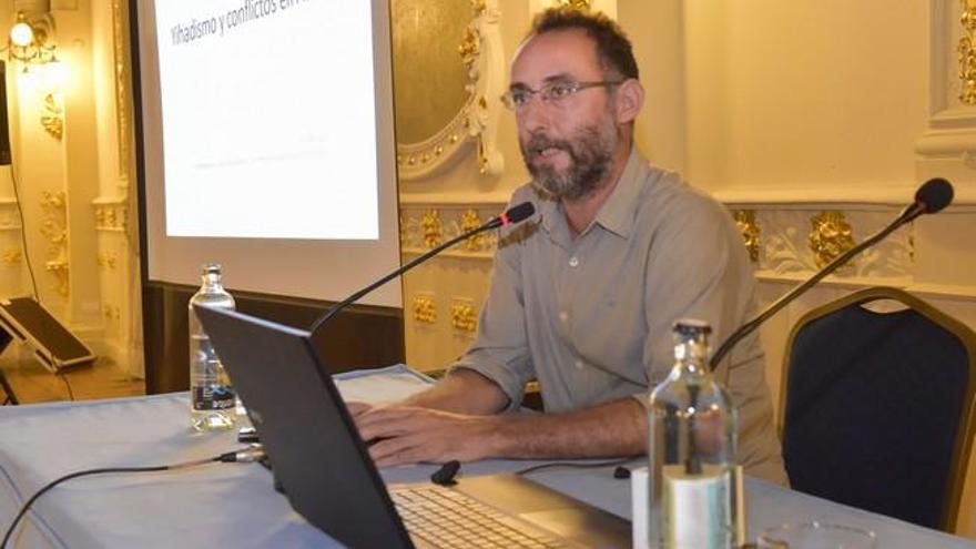 José Naranjo ofrece en el Gabinete Literario la conferencia &quot;Yihadismo y conflictos en África&quot;