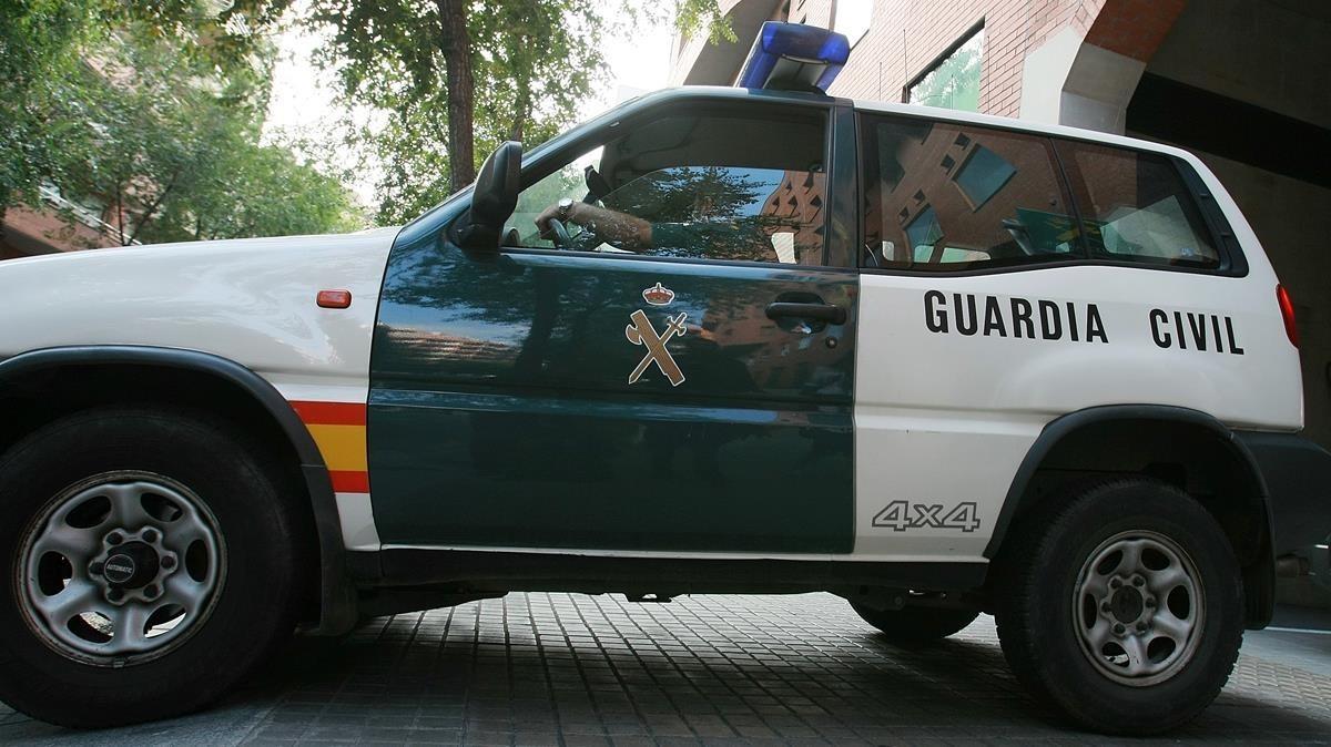 Un coche de la Guardia Civil en una foto de archivo.